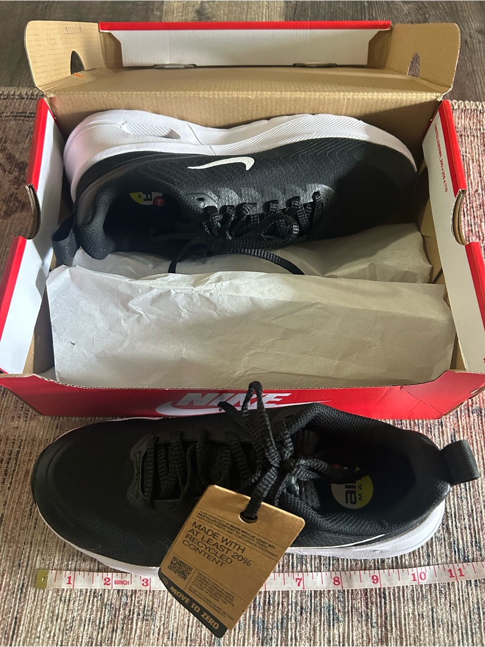 Nike Black & White Women’s Lightweight Training Sneakers